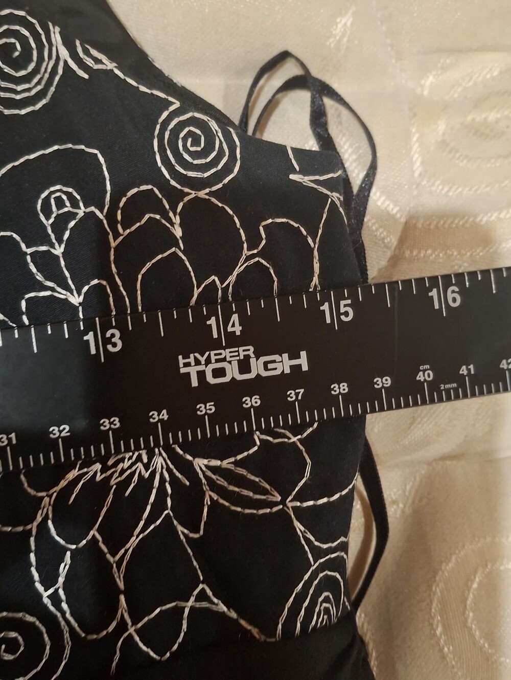 Evan Picone Black/White Dress with White Floral Outline - Picture 11 of 13